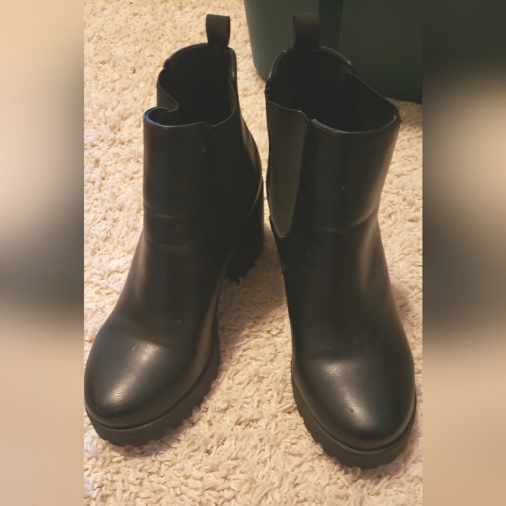 Blk Booties